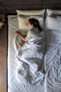 dormir todo torto